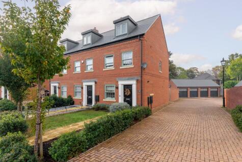 Jaric Lane, Brampton, Huntingdon, Cambridgeshire, PE28 4GQ