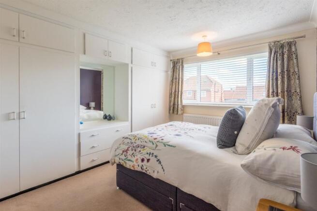 Bedroom 1-2.jpg