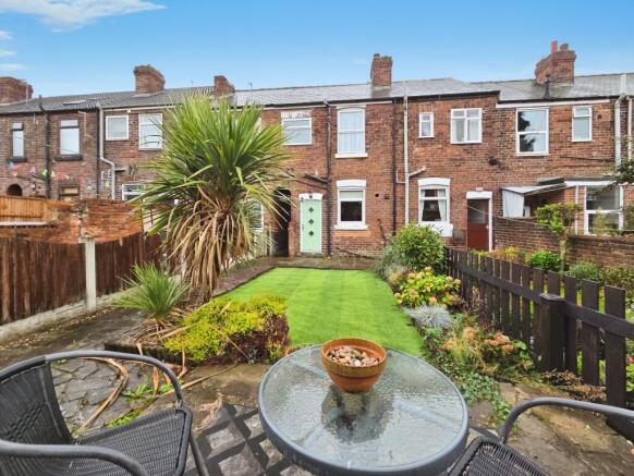 2 bed Terraced for sale Image 8