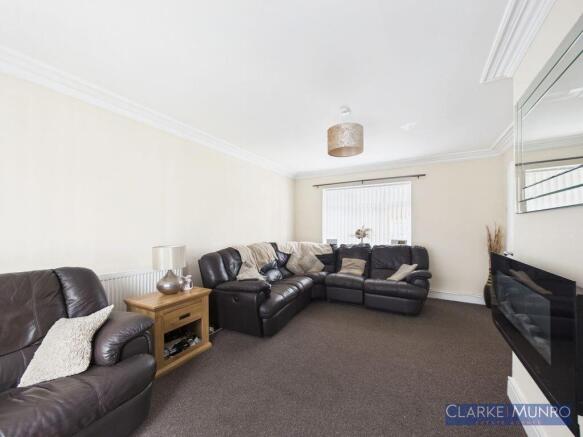 3 bed Semi-Detached for sale Image 3