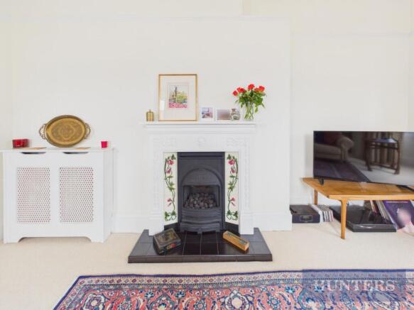 2 bed Flat for sale Image 4