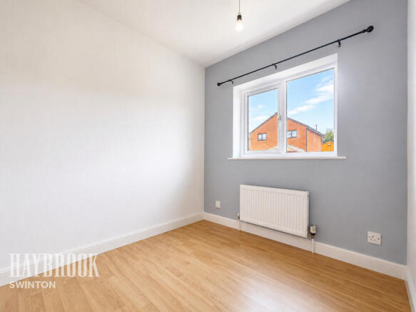 3 bed Semi-Detached for sale Image 12