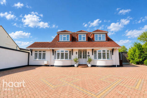 Station Road, West Horndon