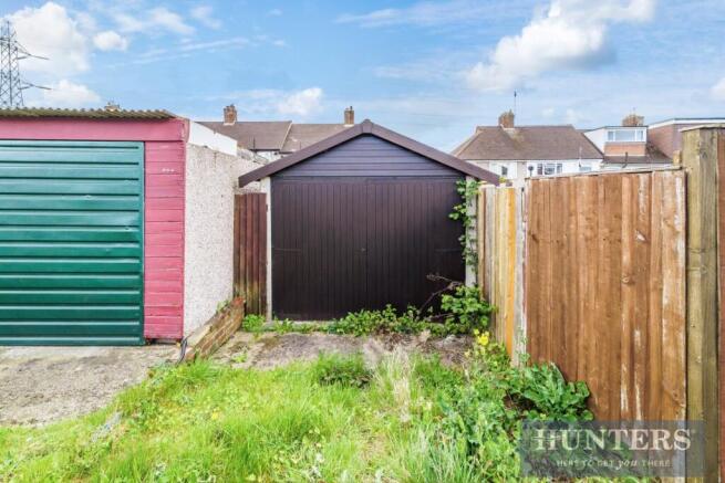 LYNMOUTH AVENUE (11).jpg