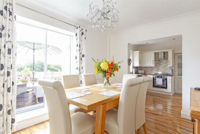 Dining Room-2.jpg