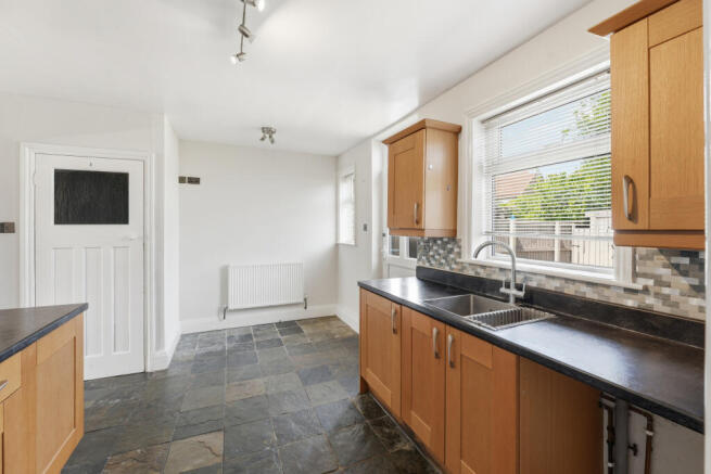 Semi-Detached for sale Image 5