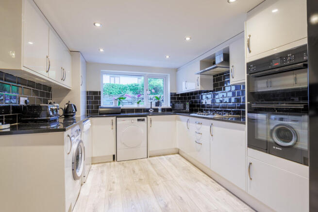 Dining kitchen