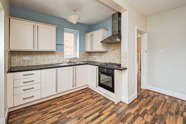 3 bed Semi-Detached for sale Image 7