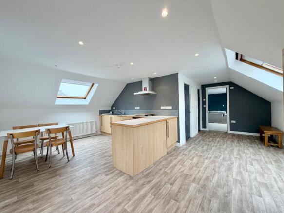 1 bed Flat to rent Image 2
