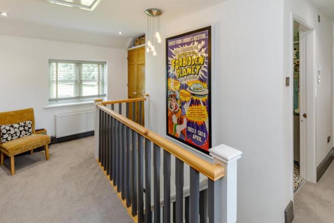 8434999-interior19-800.jpg