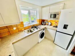 28, Bristol South End, Bedminster, Bristol BS3 5BH