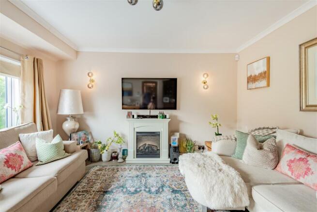 8572549-interior19.jpg