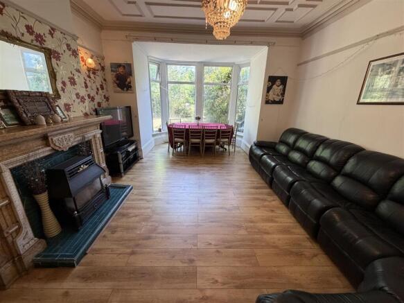 7 bed Semi-Detached for sale Image 8