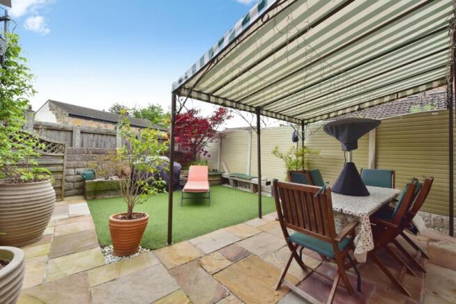 4 bed Semi-Detached for sale Image 4