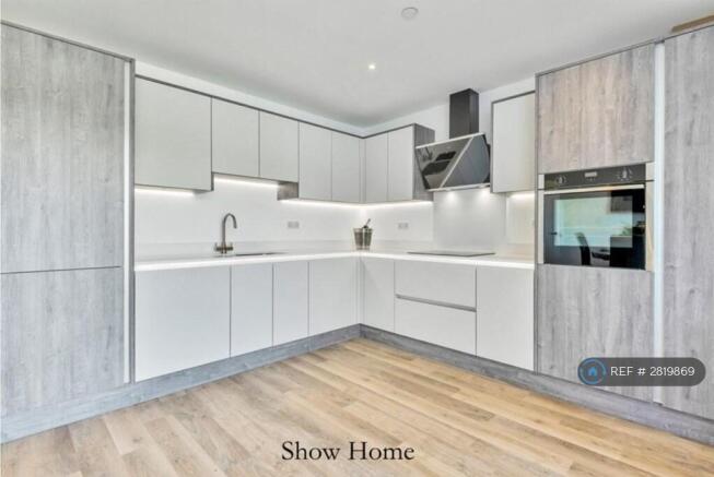 Modern Fitted Kitchen