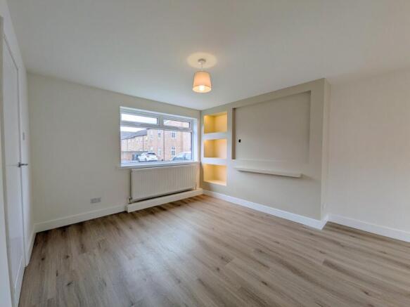 3 bed Terraced for sale Image 6