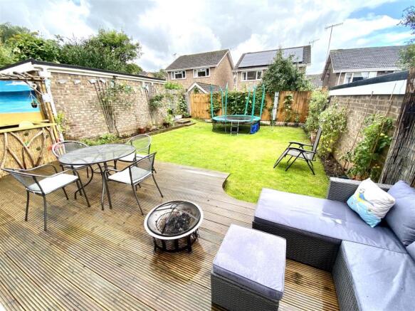 3 Oakfield Garden DI .jpeg