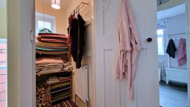 Walk in Airing Cupboard