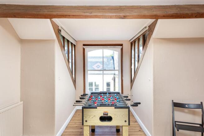 3 bed Terraced for sale Image 12