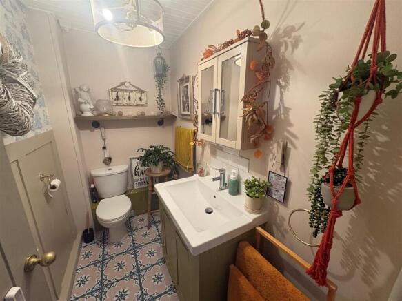2 bed Terraced for sale Image 5
