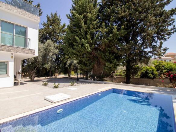 4 bedroom brand new modern design villa + private pool + rooftop terrace + large plot size Image 9999 2