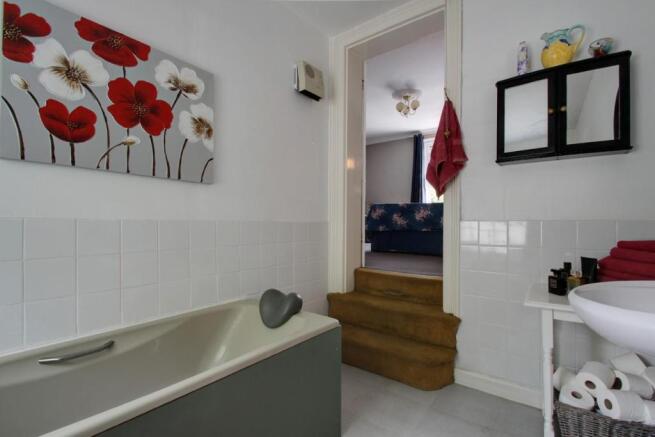 EN SUITE