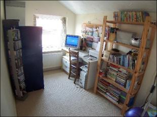bedroom 3/study