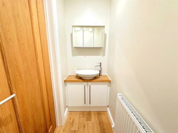 Cloakroom/WC