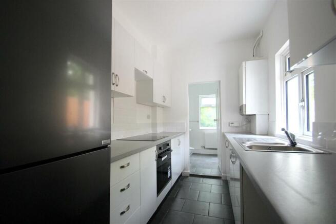 kitchen2.JPG