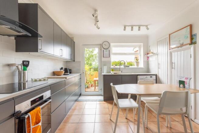 kitchen (1).jpg
