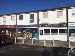 32a, The Parade, Reading Road, Yateley GU46 7UN