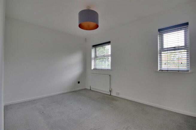 2 bed Semi-Detached for sale Image 5
