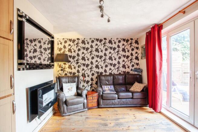 3 bed Semi-Detached for sale Image 5