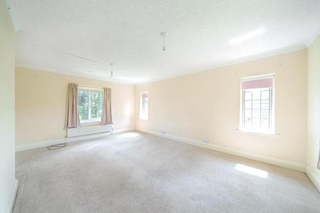 3 bed Detached for sale Image 10