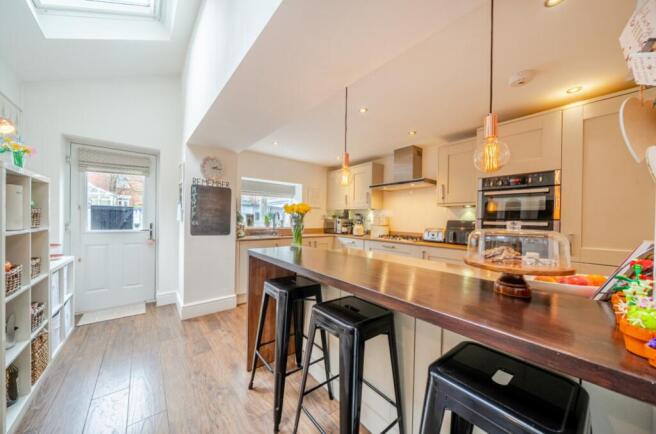 4 bed Terraced for sale Image 11