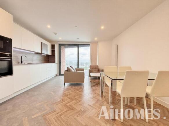 Luxury 2B2B Apartment | Skyline Apartments | London E3| 659190SL photo 4