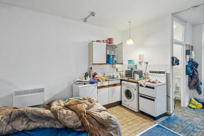 13 bed Semi-Detached for sale Image 8
