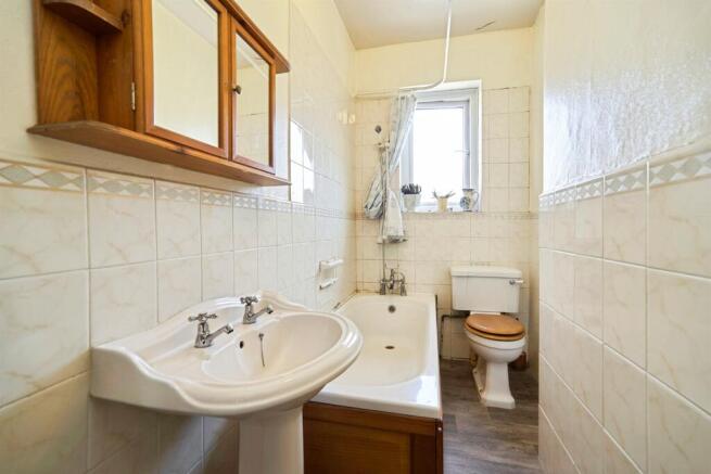 3 bed Terraced for sale Image 10