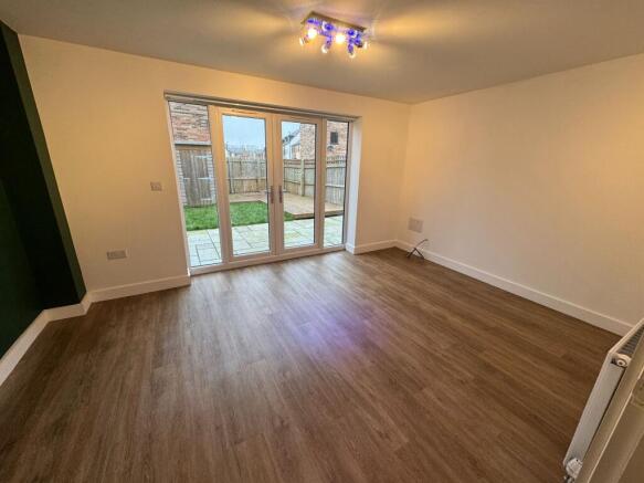 2 bed Semi-Detached for sale Image 7