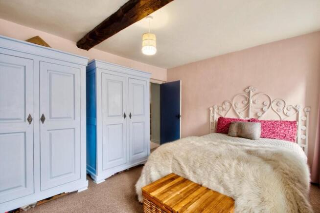 2 bed House for sale Image 7
