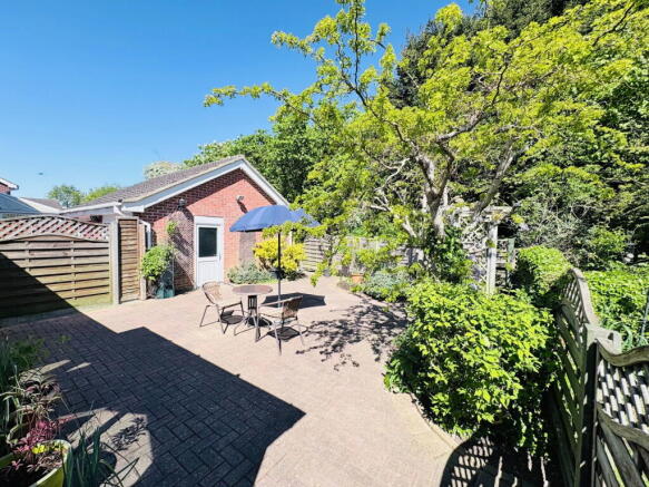 2 bed Detached Bungalow for sale Image 2