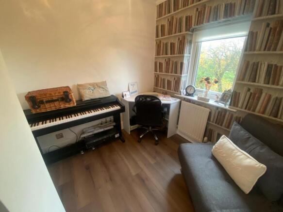 Photo 10