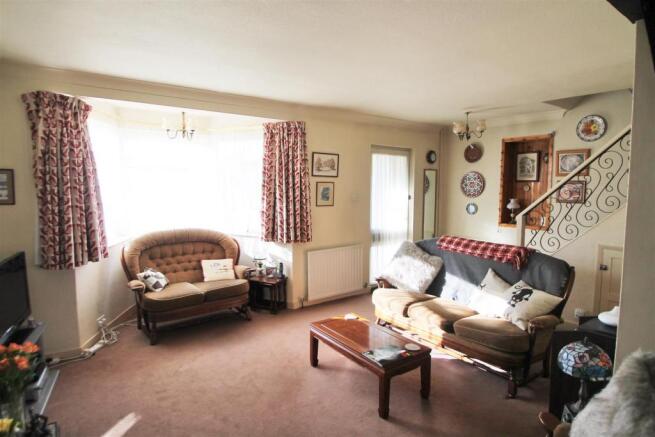 Basildon lounge 2.JPG