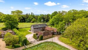 Woodbarn Farm, Ewhurst Manor, Brighton Road, Shermanbury RH13 8HG