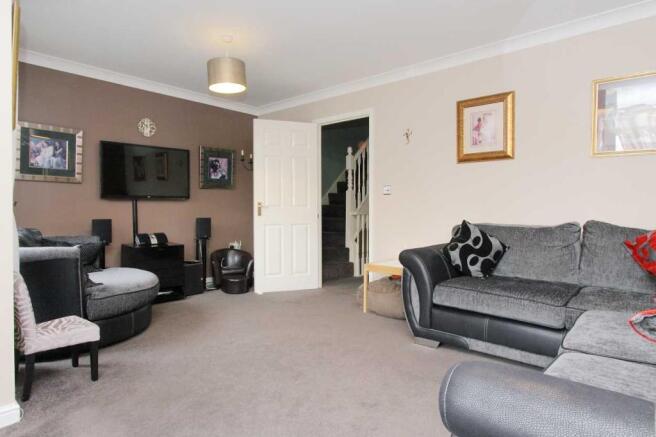 LIVING ROOM CONT
