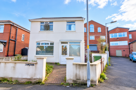 Longfield Road, Bolton, BL3