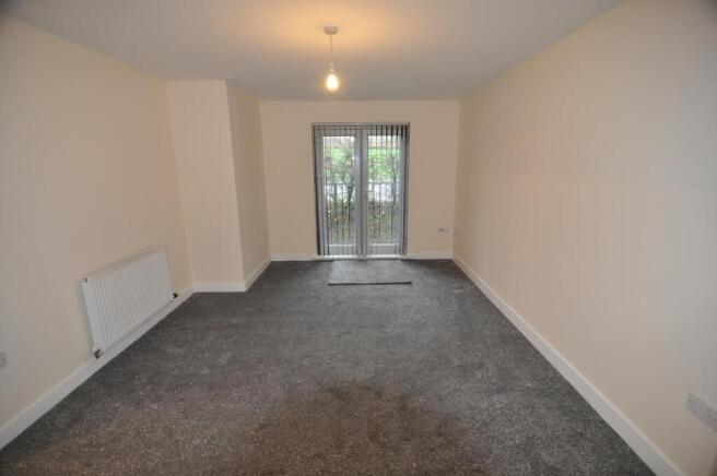 OPEN PLAN LOUNGE