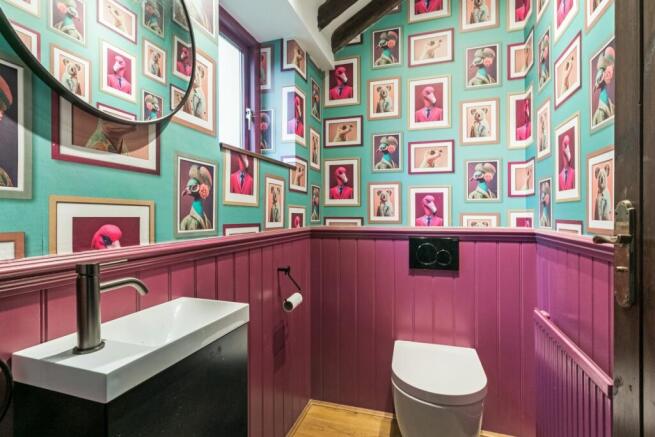 Guest cloakroom