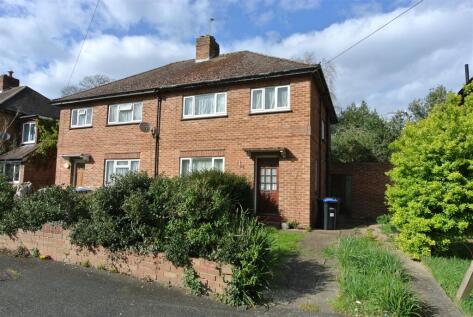 Laurel Avenue, Englefield Green, Egham