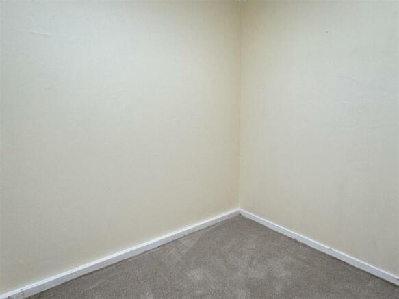 Bedroom 3: